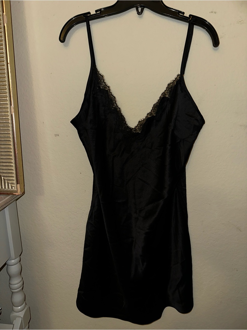 Victorias secret black satin lace nightgown with adjustable straps size XL